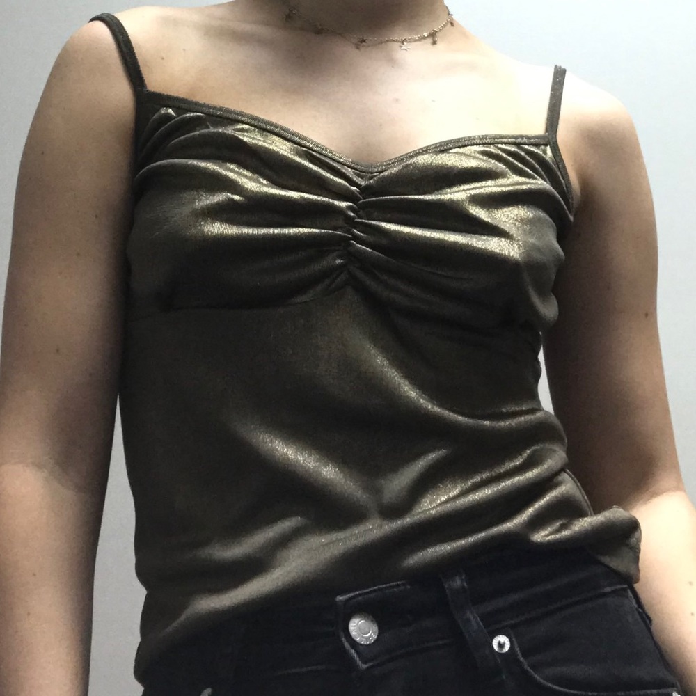 Shiny tank top